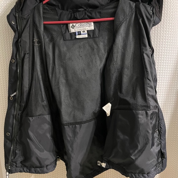 Columbia water resistant shell - Picture 3 of 6